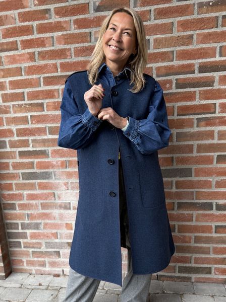 Hovedbilde APOF Ramona Vest Double Wool